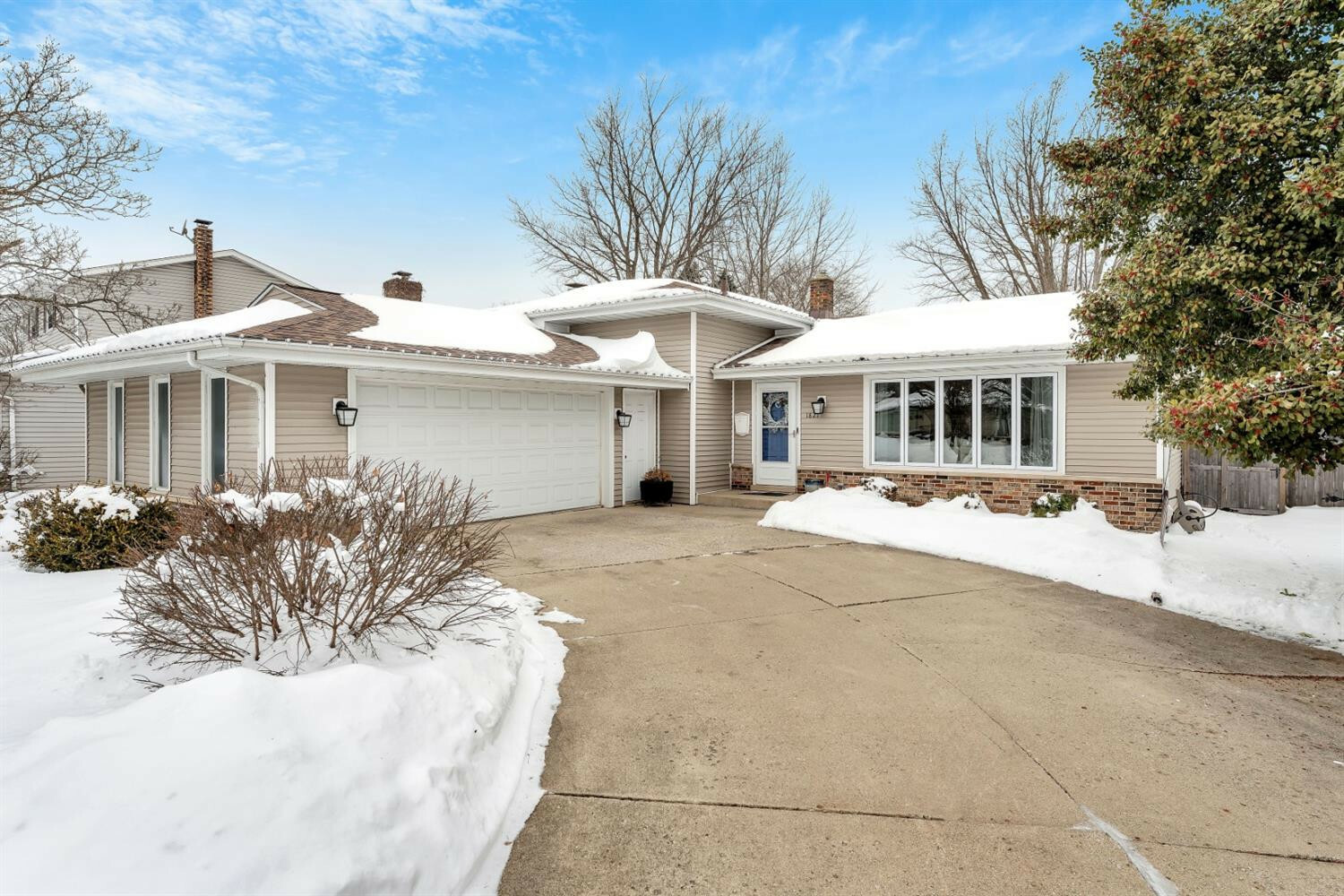 Property Photo: 1821 Tulip Lane IN 46321