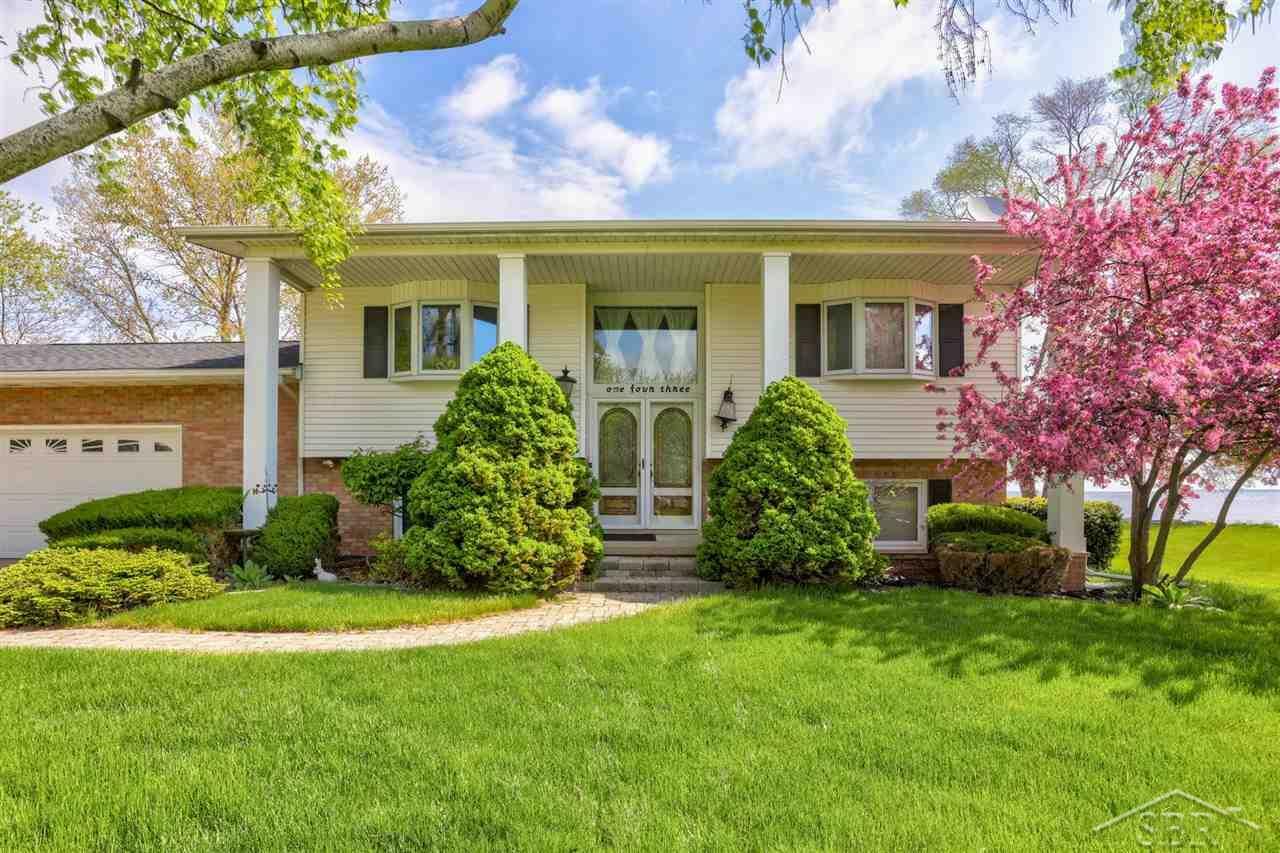 Property Photo:  143 Bay Shore Dr  MI 48706 