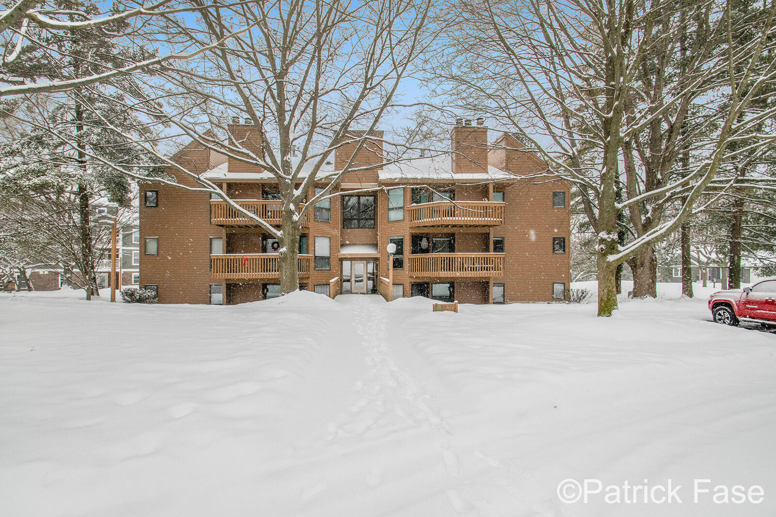 Property Photo:  1262 Hillburn Avenue NW  MI 49504 