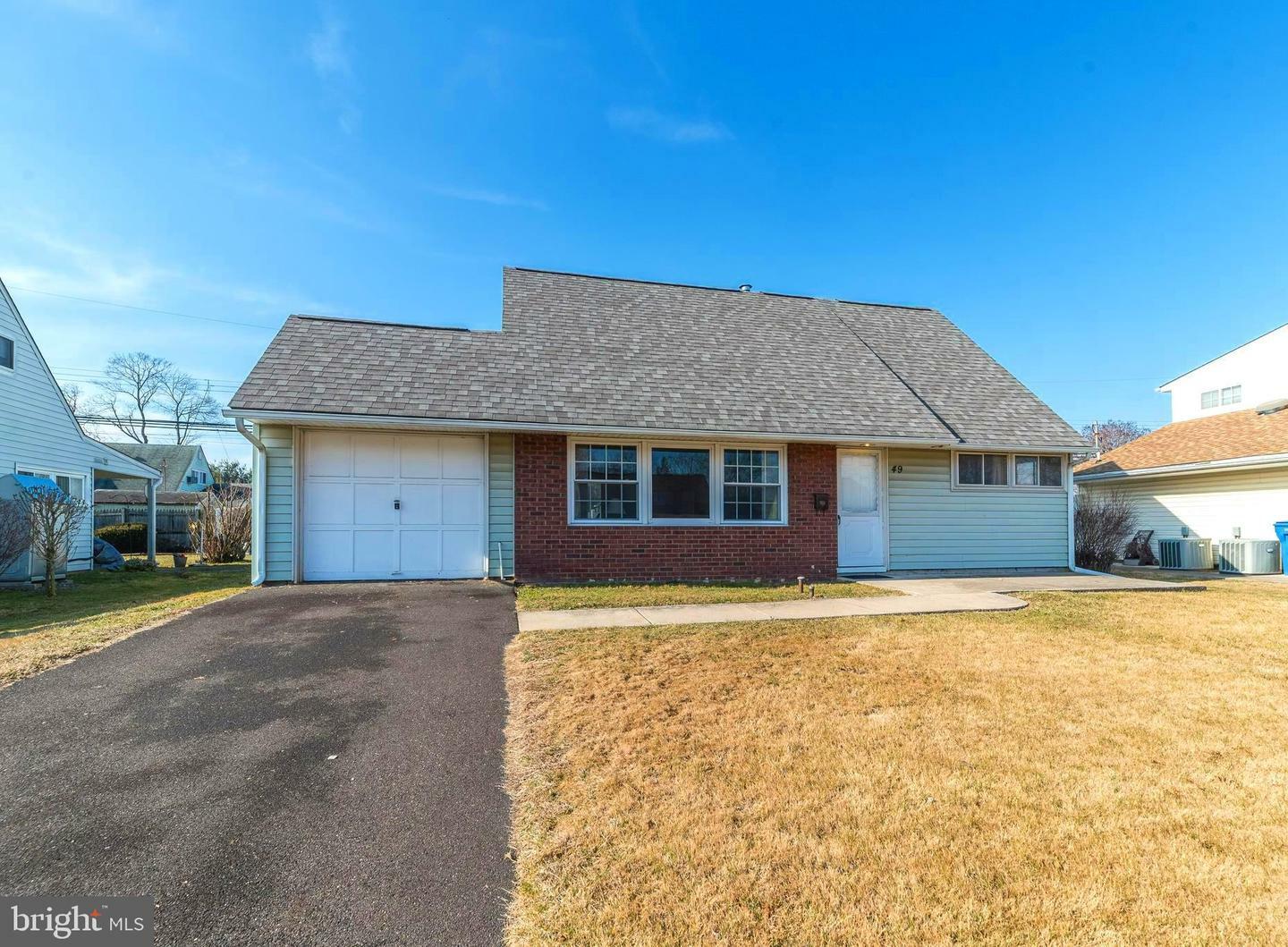 Property Photo:  49 Kindle Lane  PA 19055 