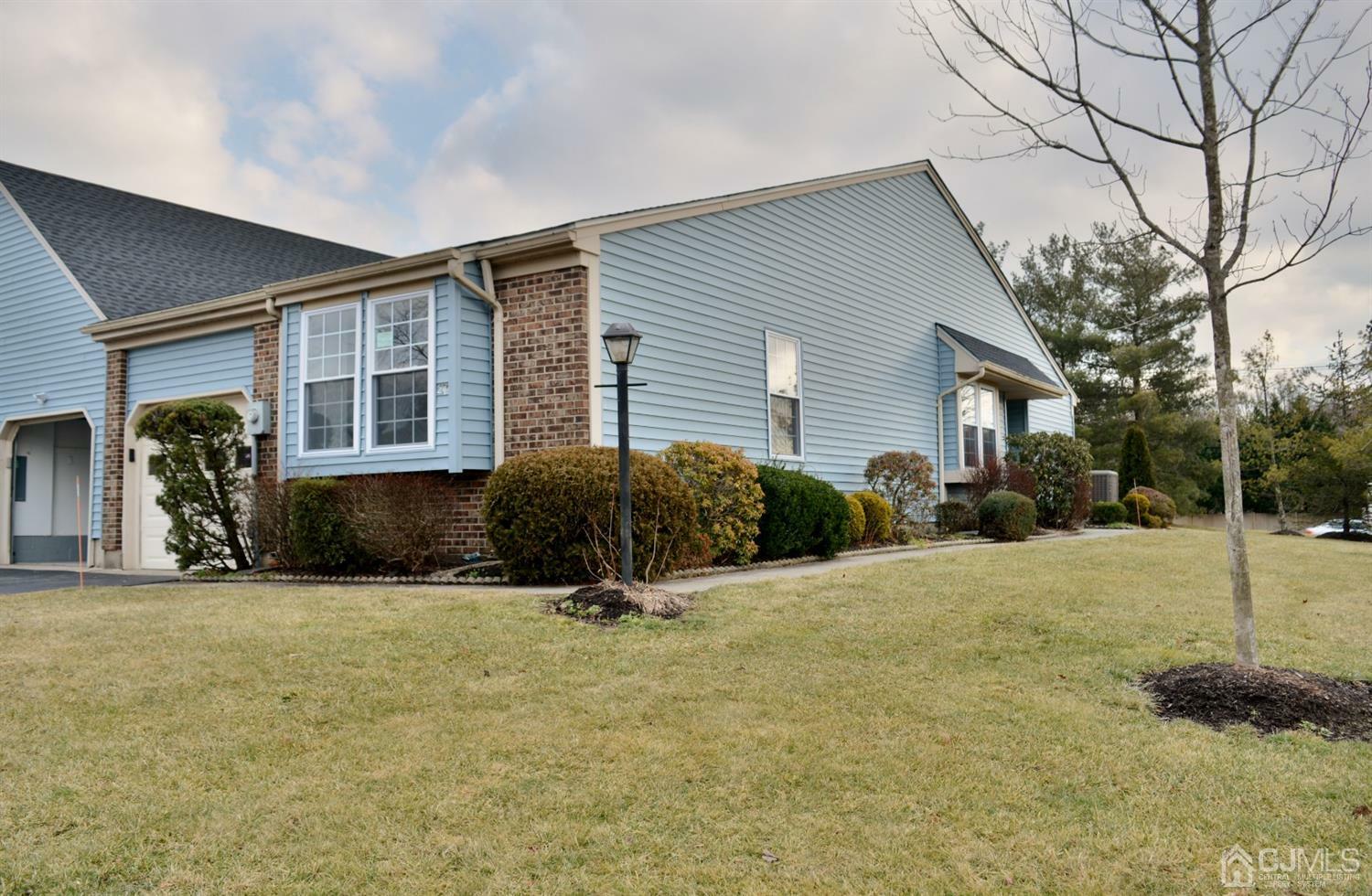 Property Photo:  27 Bedfordshire Drive A  NJ 08831 