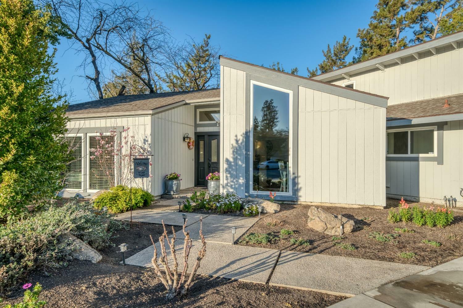 Property Photo:  5456 N Pleasant Avenue  CA 93711 