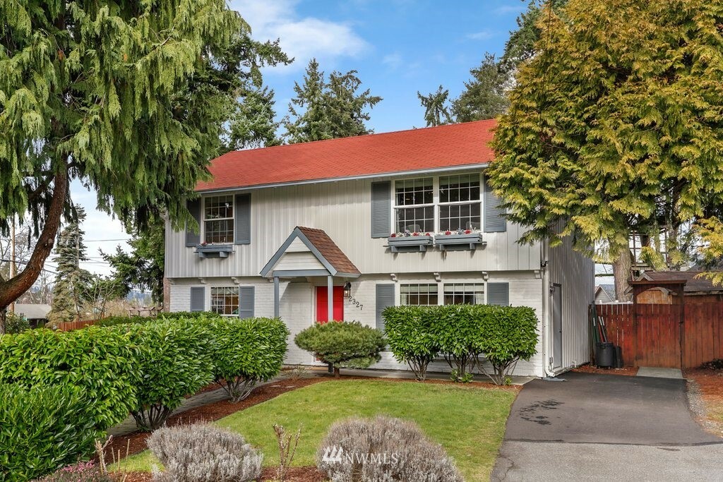 Property Photo: 2327 192nd Place SW WA 98036