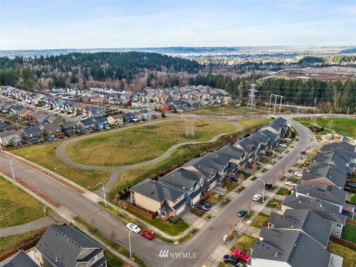 Property Photo:  5531 Charlotte Avenue SE  WA 98092 