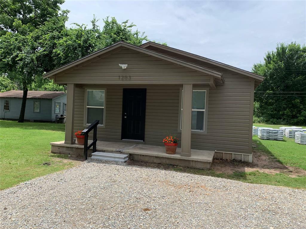 Property Photo: 1203 W Texas Street OK 74701