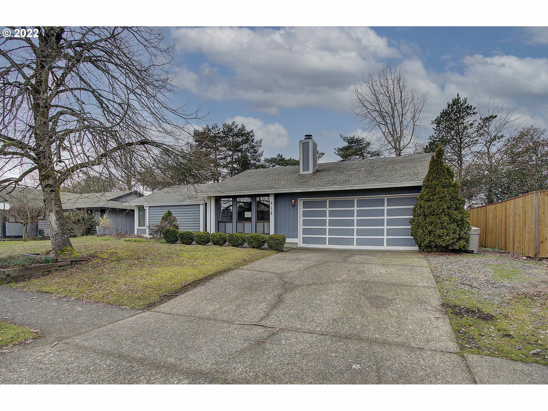 Property Photo:  612 SE Olympia Dr  WA 98683 