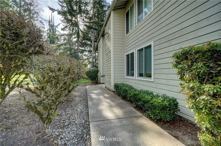 Property Photo:  14401 SE Petrovitsky Road E 206  WA 98058 