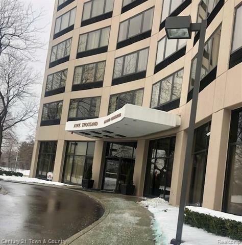 Property Photo: 5000 Town Ctr Ste 305 MI 48075