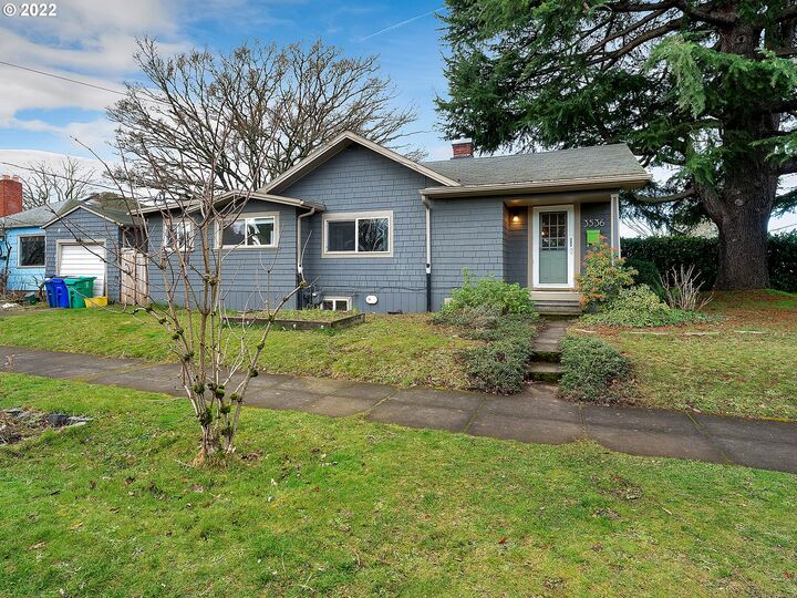 3536 NE Holman St  Portland OR 97211 photo