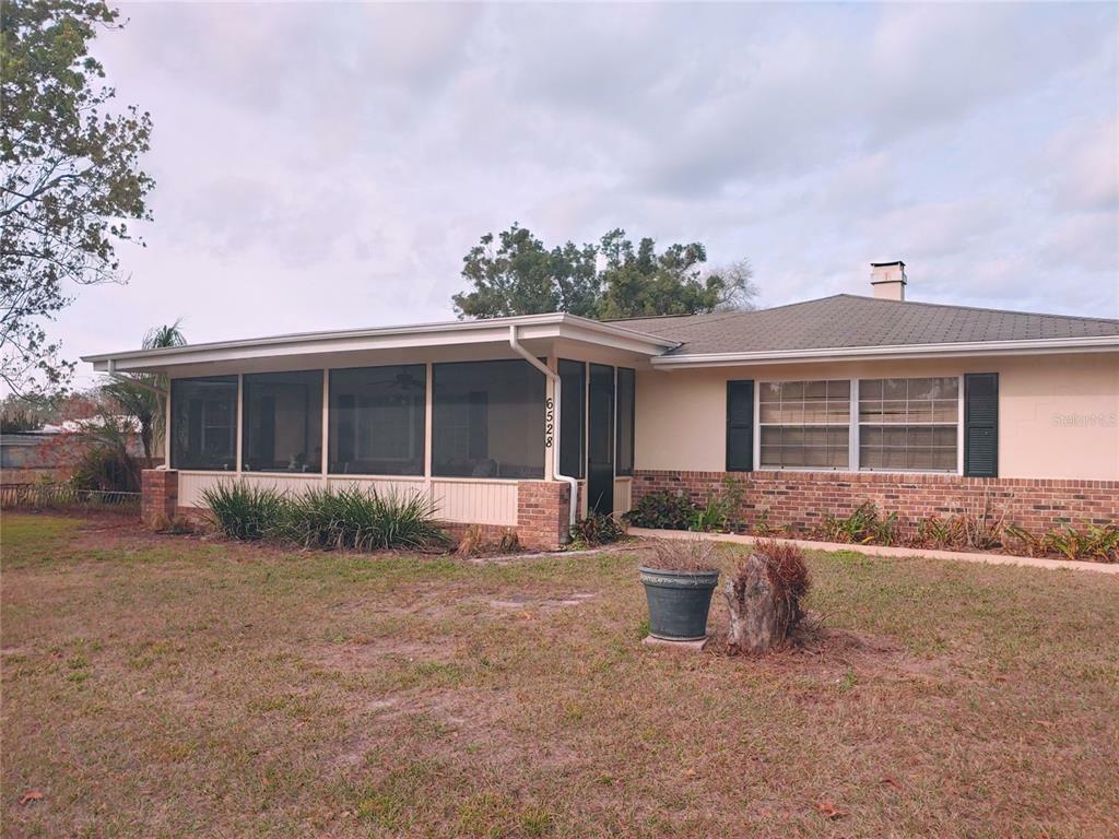 Property Photo:  6528 Mount Plymouth Road  FL 32712 