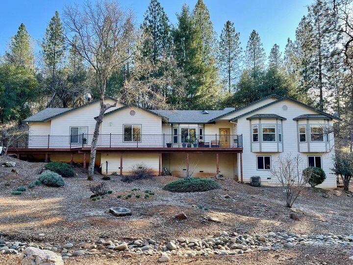 1409 Cerro Vista Drive  Applegate CA 95703 photo