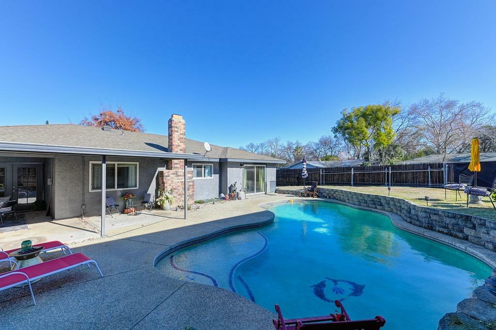 Property Photo:  5820 Corte Leone Way  CA 95842 