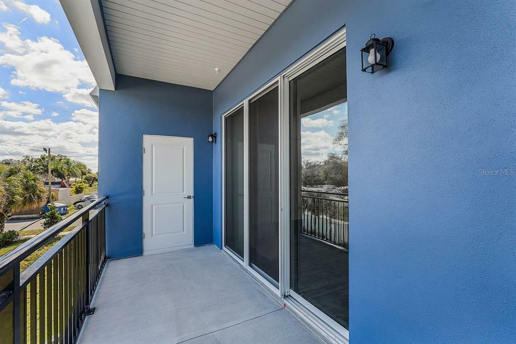 Property Photo: 5205 Eggleston Avenue 304 FL 32810
