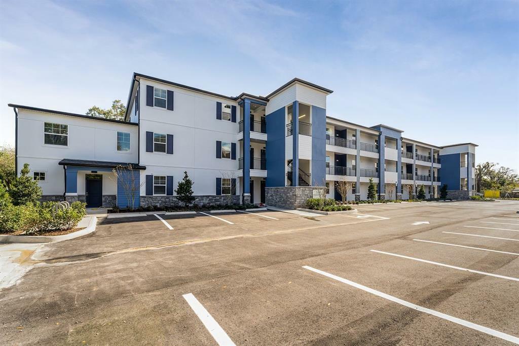 Property Photo: 5205 Eggleston Avenue 301 FL 32810