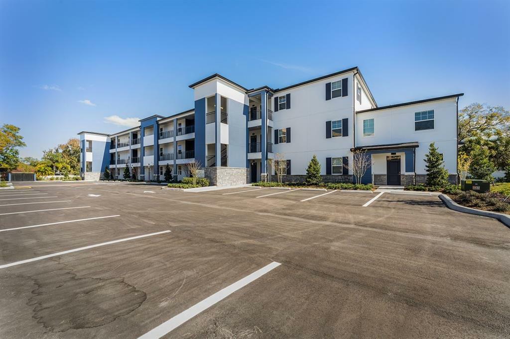 Property Photo: 5205 Eggleston Avenue 101 FL 32810