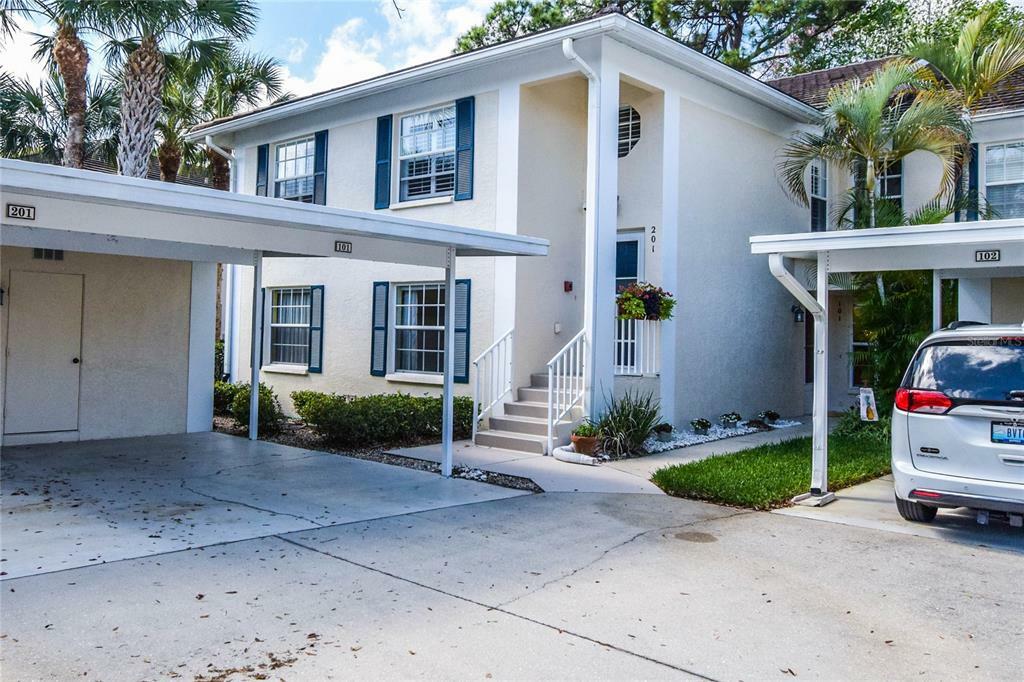 Property Photo:  819 Montrose Drive 101  FL 34293 