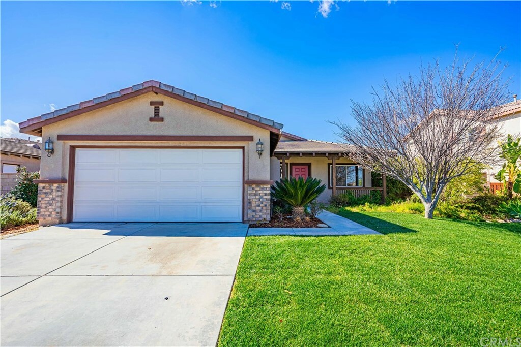 Property Photo:  29427 Falling Leaf Drive  CA 92530 