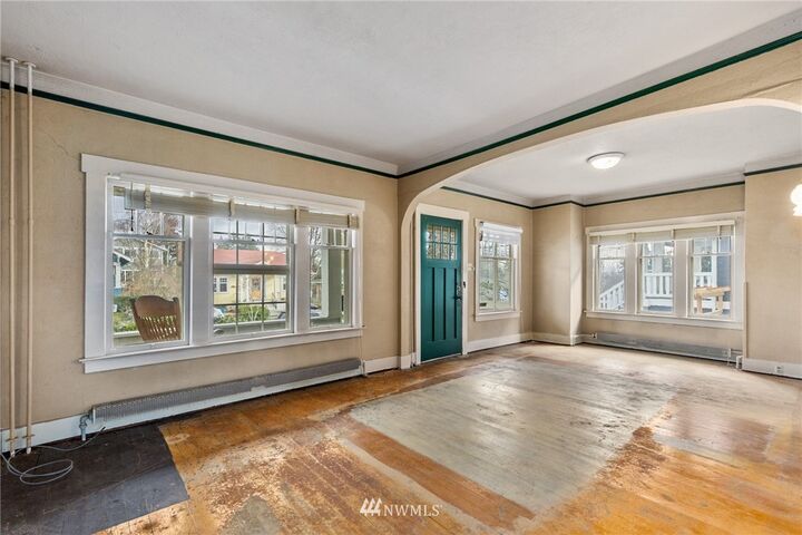 Property Photo: 7339 18th Avenue NW WA 98117