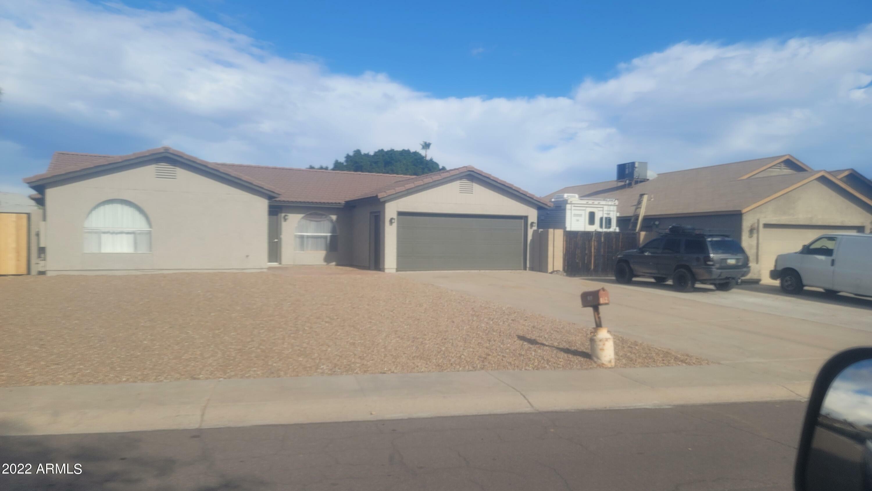 Property Photo:  652 W Sierra Vista Drive  AZ 85120 