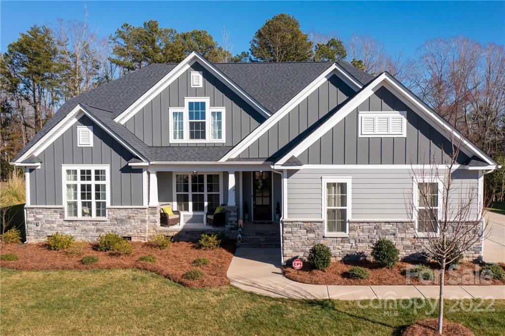 Property Photo: 137 Trelawn Street SC 29715