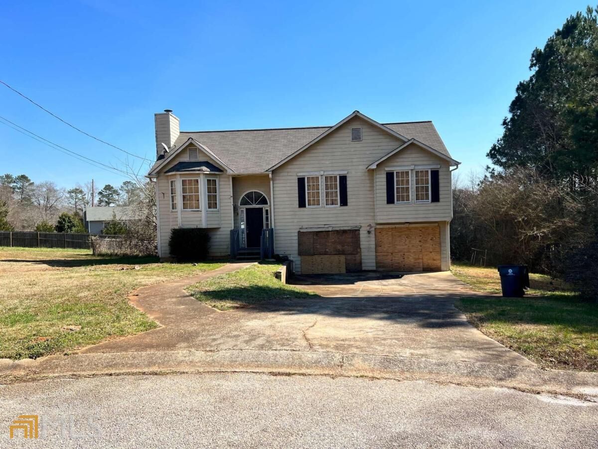 Property Photo:  24 Daisy Lane  GA 30180 