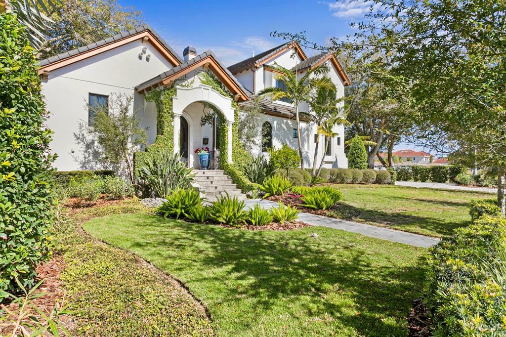 Property Photo: 1772 Brightwaters Boulevard NE FL 33704