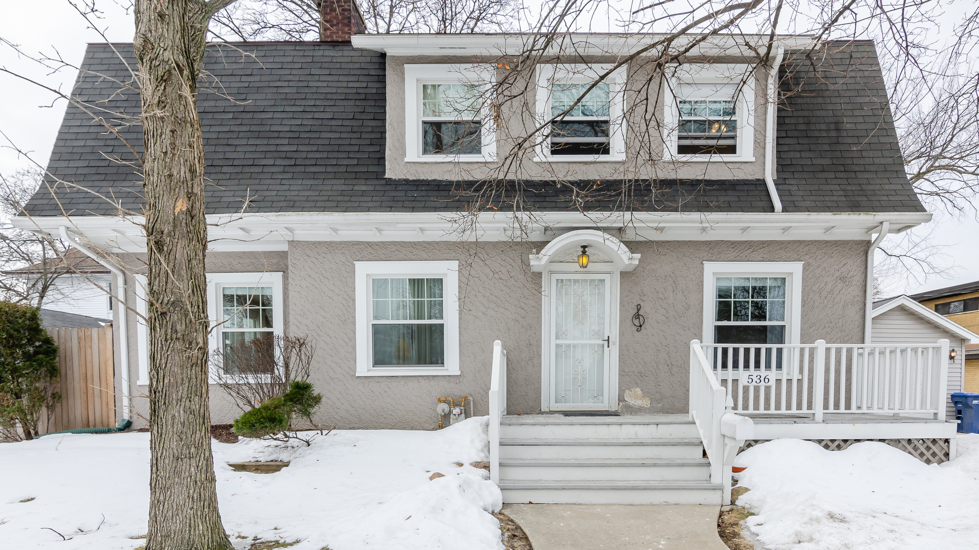 Property Photo: 536 N La Grange Road IL 60526