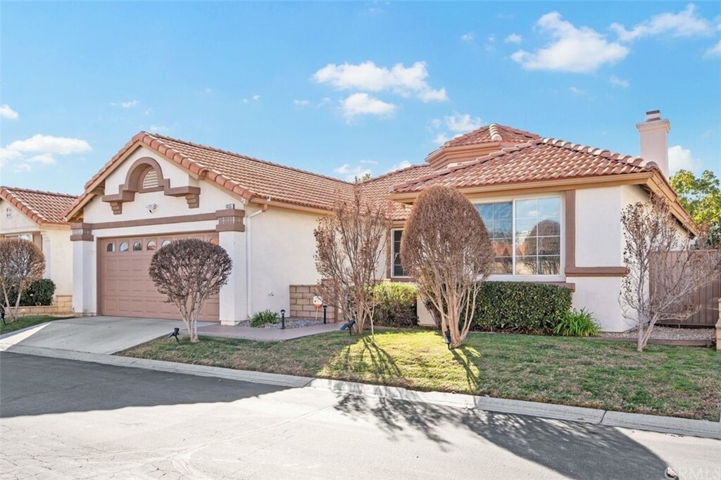 Property Photo:  1455 Cayman Drive  CA 92543 