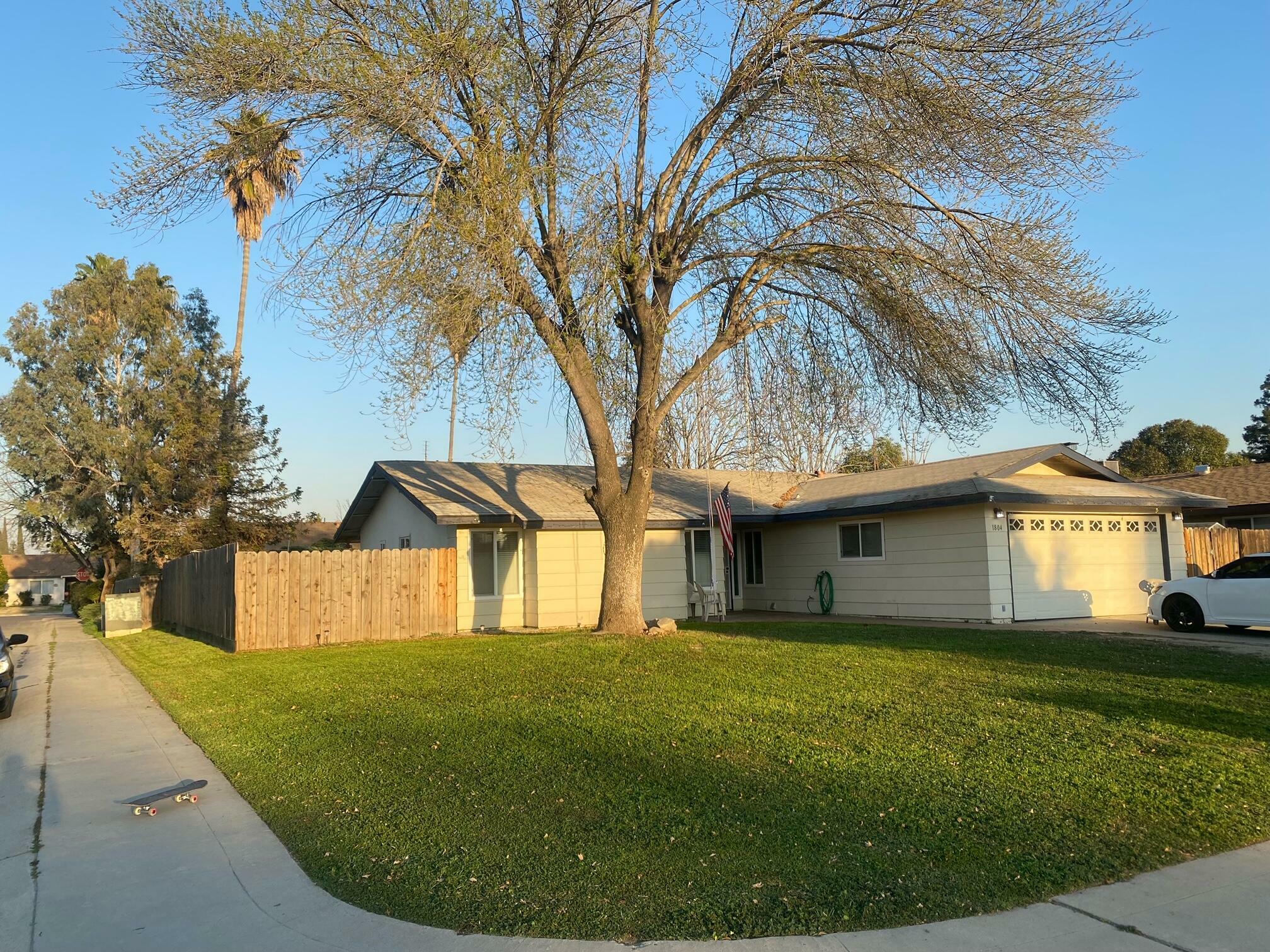 1804 S Atwood Street  Visalia CA 93277 photo