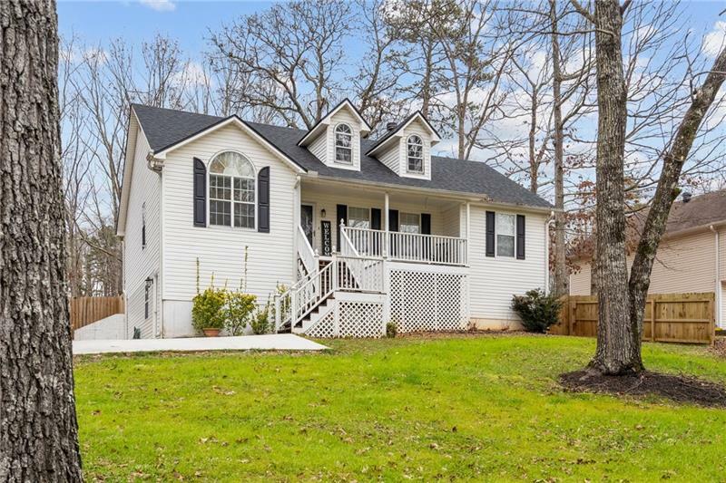 Property Photo:  460 Fairview Road  GA 30107 