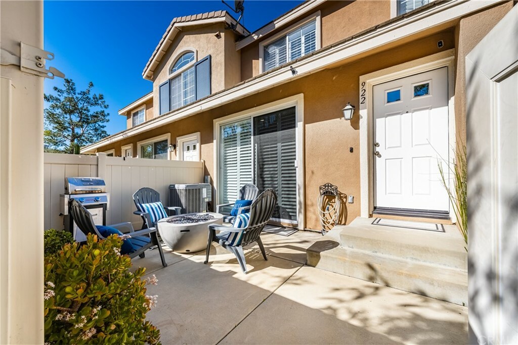 Property Photo: 922 S Ogden Court CA 92808