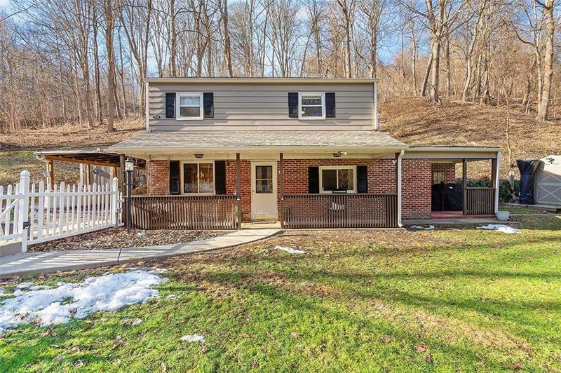 Property Photo:  258 Spring Run Rd  PA 15046 