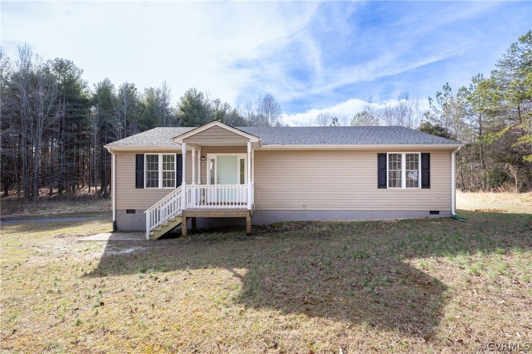 Property Photo: 403 Sugarfork Road VA 23040