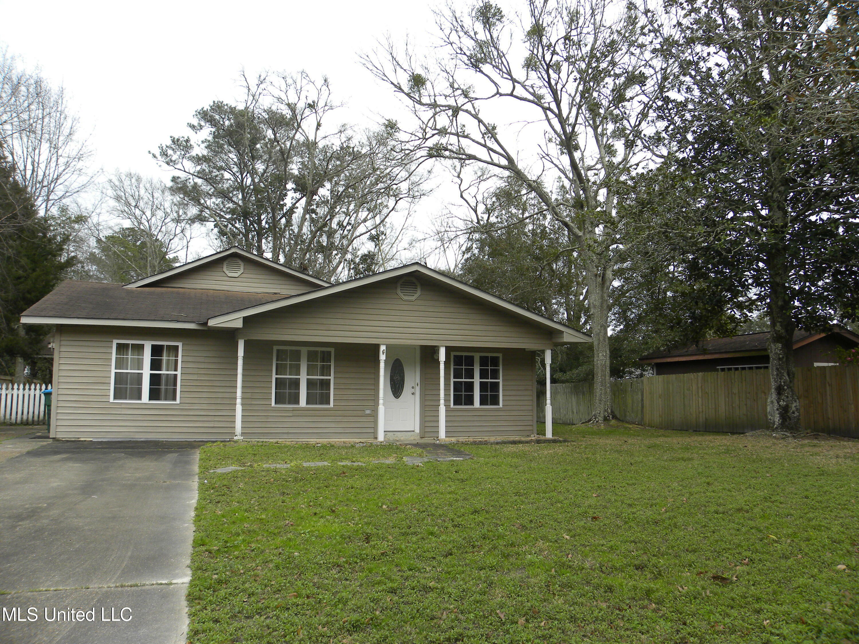 110 Arbor Vista Drive  Ocean Springs MS 39564 photo