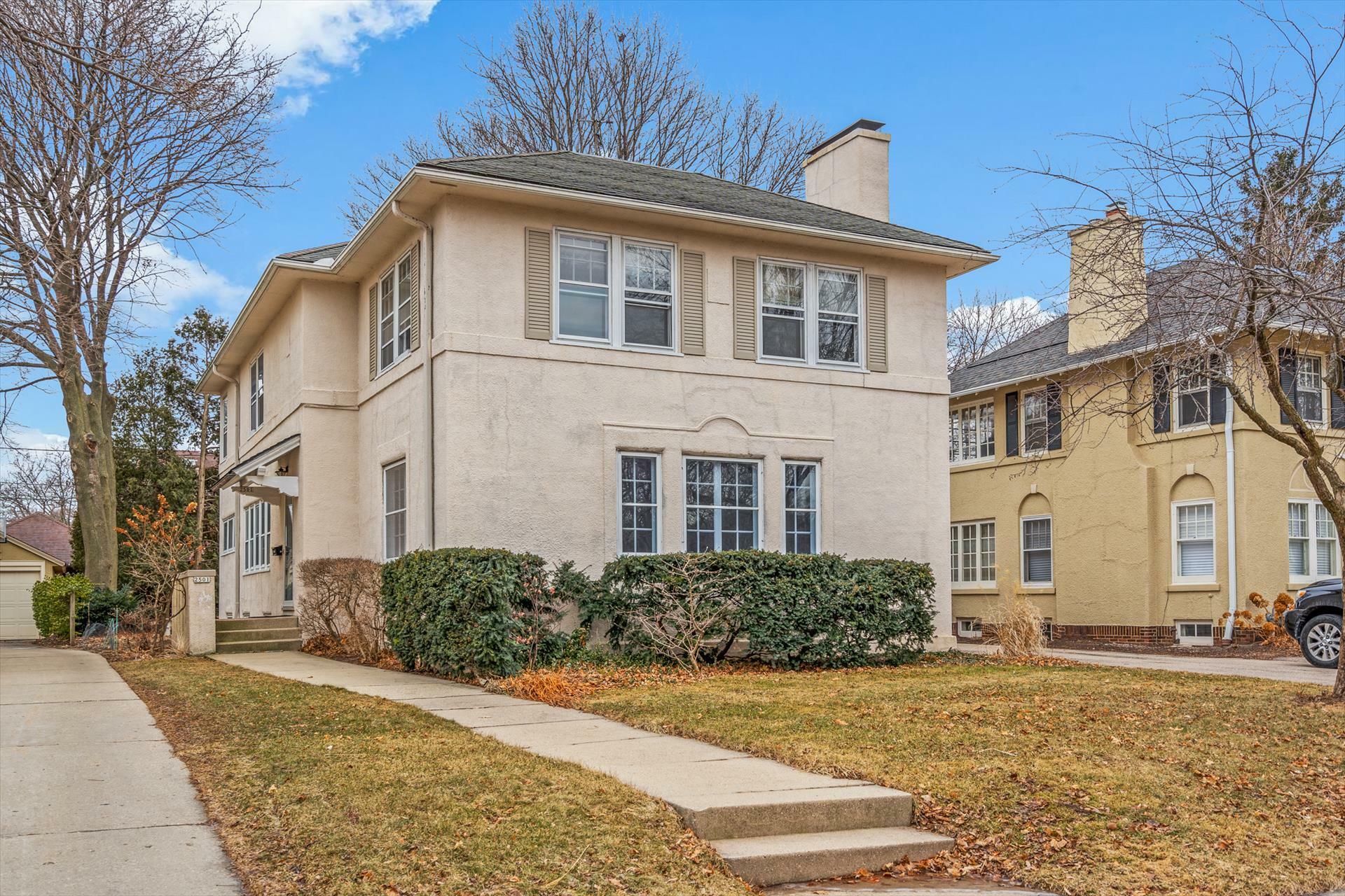 Property Photo: 2501 E Shorewood Blvd WI 53211