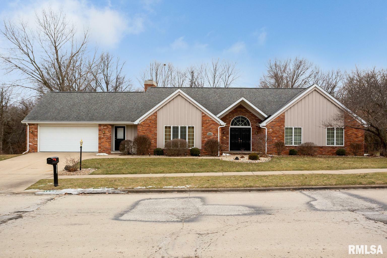 Property Photo:  2850 W Willowlake  IL 61614 