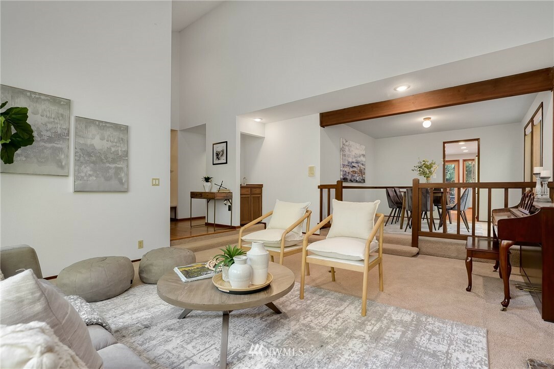 Property Photo: 405 216th Avenue NE WA 98074