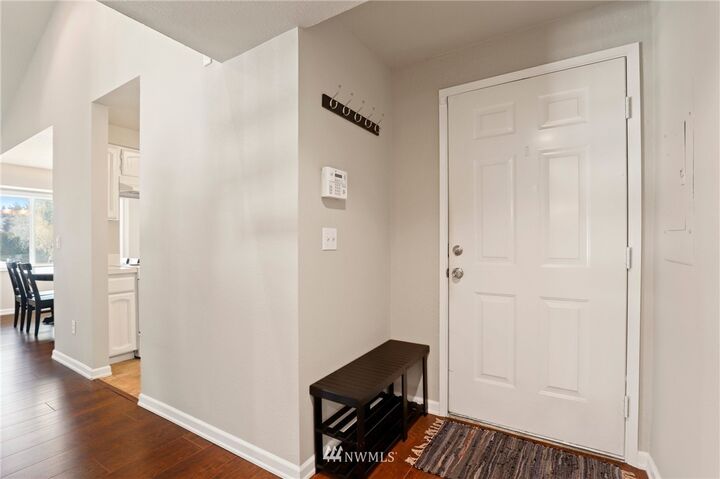 Property Photo: 1101 12th Street NE 911 WA 98002