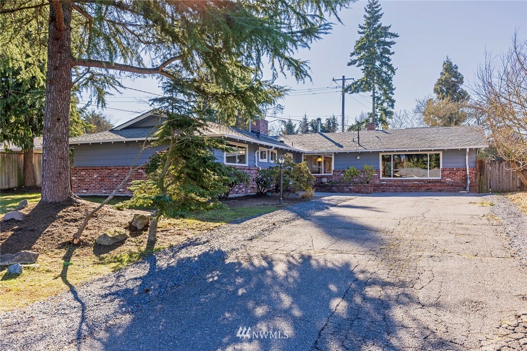 2321 N 171st Street  Shoreline WA 98133 photo