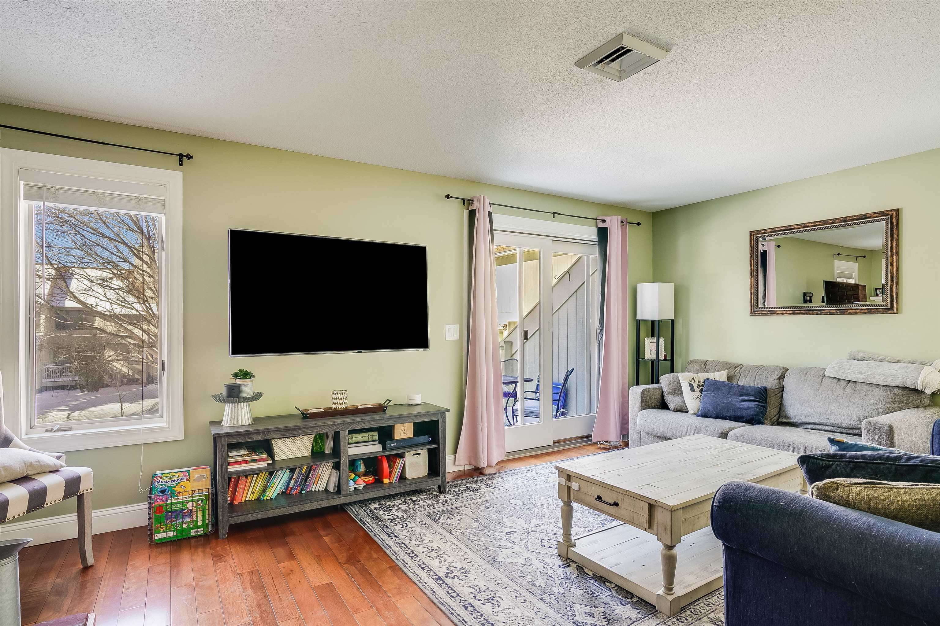 Property Photo:  65 Victoria Street 10  NH 03104 
