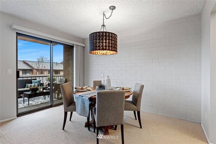 Property Photo:  10617 Glen Acres Drive S 10617  WA 98168 