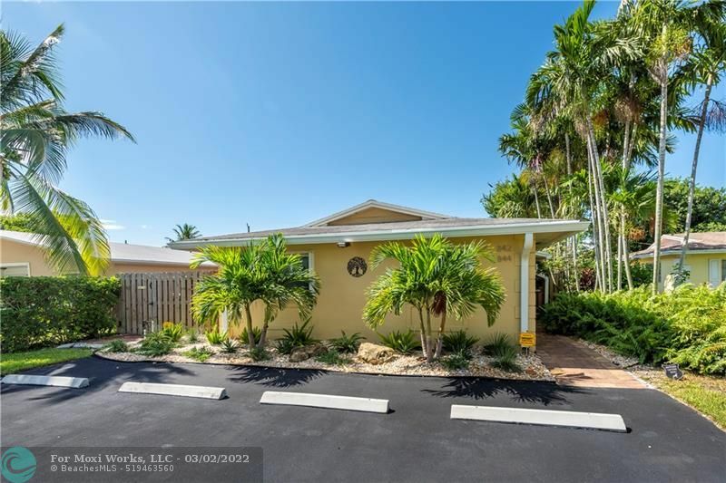 Property Photo: 842-844 SW 12th Ct FL 33315