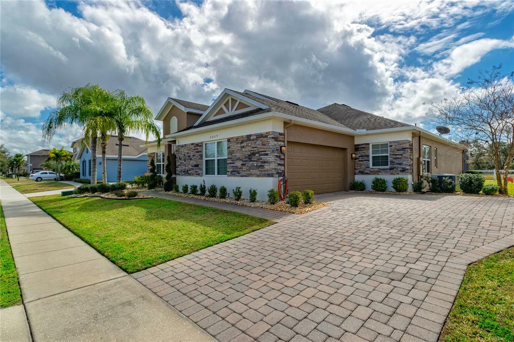 Property Photo:  2869 Running Brook Circle  FL 34744 