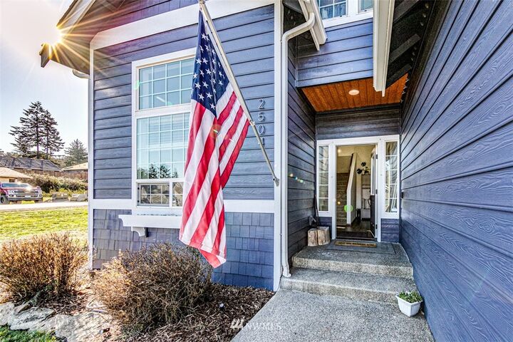 Property Photo:  2504 Rolling Hills Court  WA 98363 