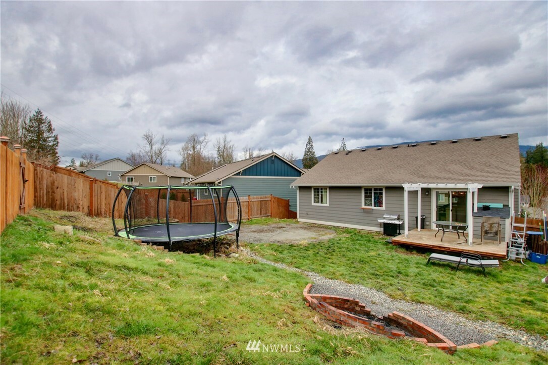 Property Photo:  1602 W Gateway Heights Loop  WA 98284 