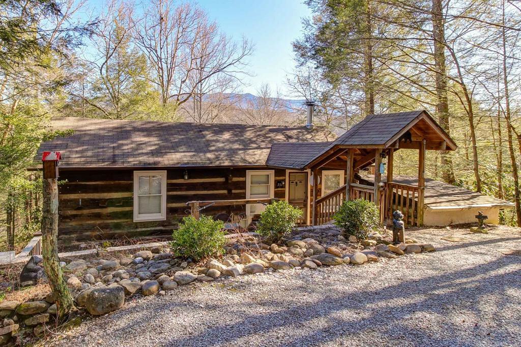 551 Bruce Road  Gatlinburg TN 37738 photo