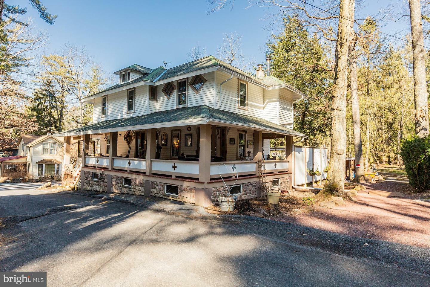 Property Photo: 209 1st Street PA 17064