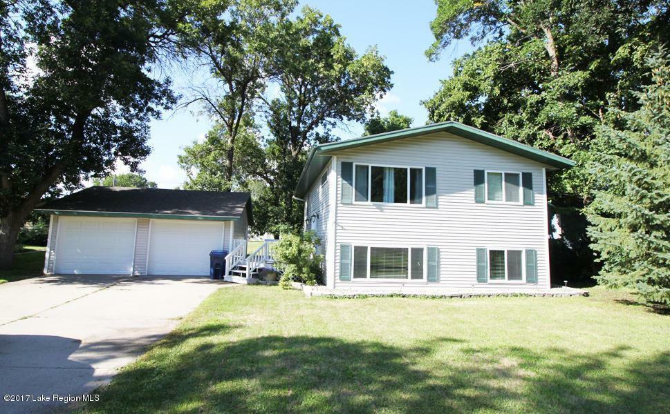 Property Photo:  614 W Channing Avenue  MN 56537 