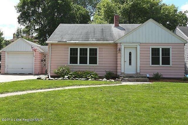 Property Photo: 629 W Linden Street MN 56537
