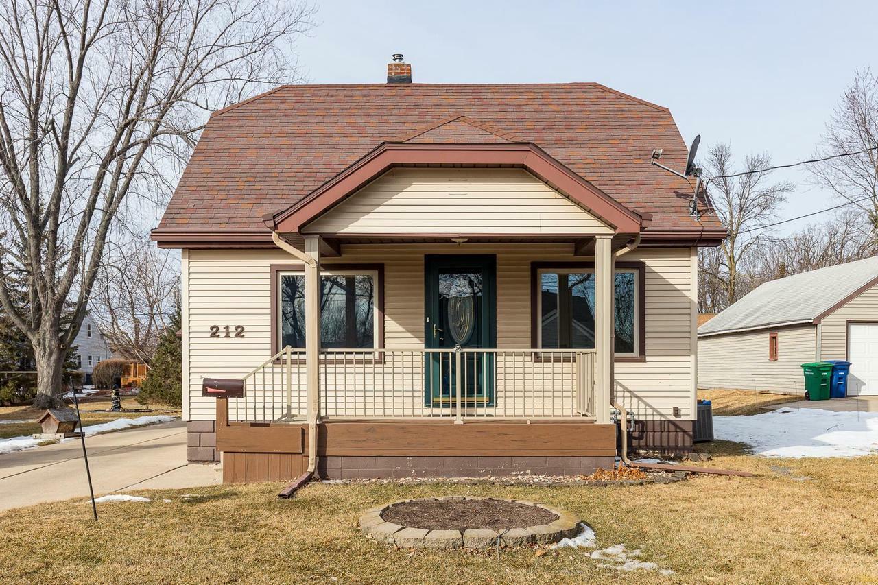 Property Photo:  212 Williams Street  WI 54113 